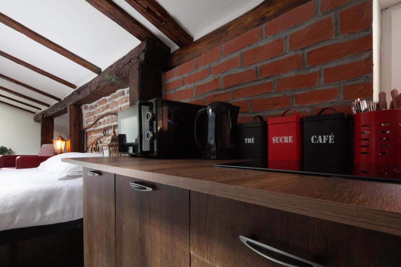 Apartmán Little Paris Booutique In Old Town Center Brašov Exteriér fotografie