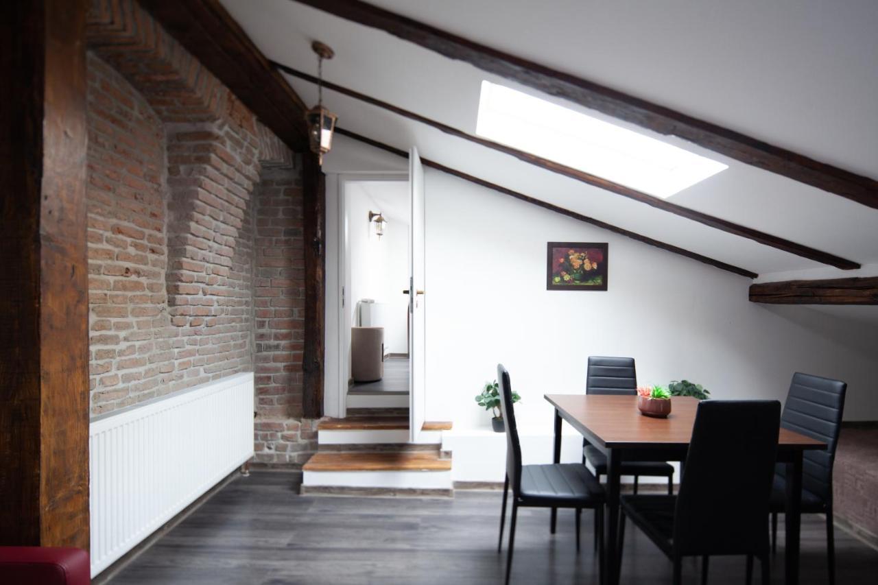 Apartmán Little Paris Booutique In Old Town Center Brašov Exteriér fotografie